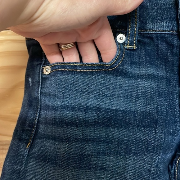 American Eagle Outfitters size 0 Super Stretch Dark Wash Low-rise Denim Shorts - Picture 4 of 11